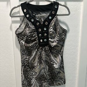 2 for $25
Apostrophe‎ Black and Silver Paisley Tank Top